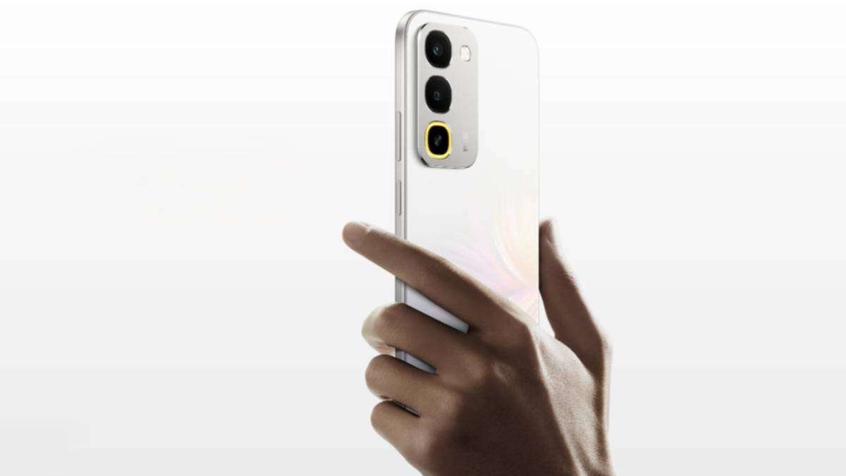 Realme launches cheap phone with 8000mAh battery, gets 'amazing' features