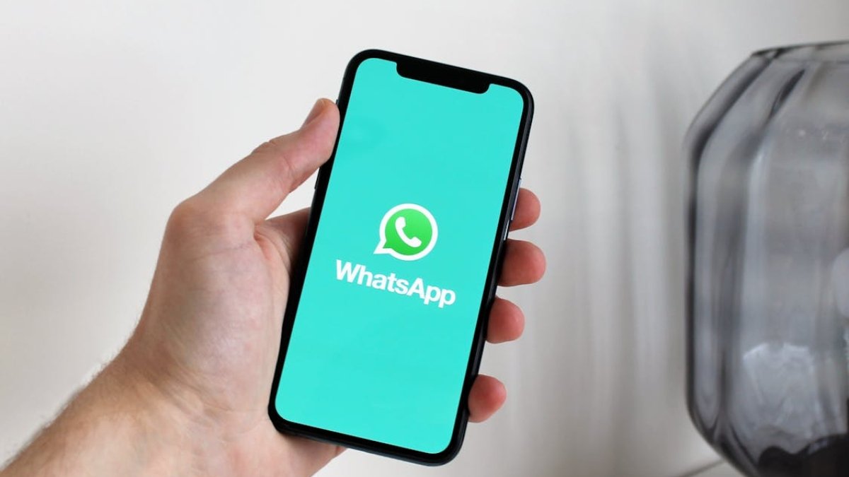 The feature of chatting without disclosing the phone number has come on WhatsApp, the work will be done only with Username.