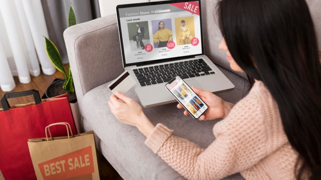 Tricks to get huge discounts in online shopping? Learn useful tips that will help you save money