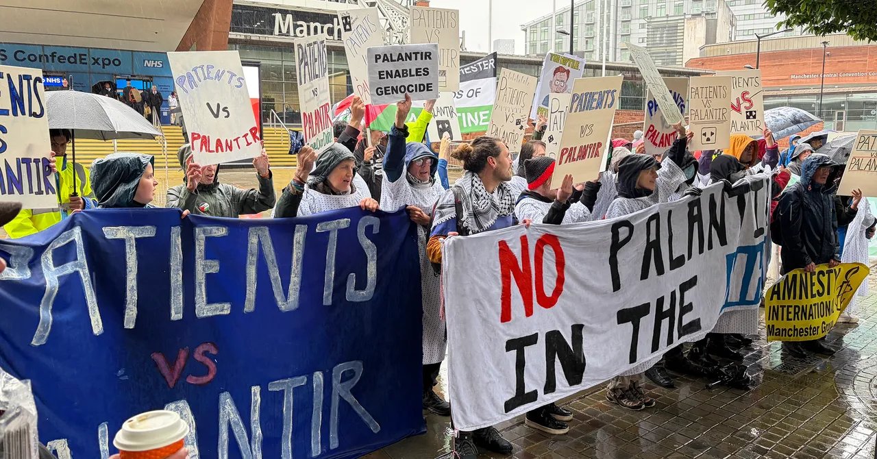 'Hands Off Our NHS': Anti-Palantir Protests Break Out in UK Over Deal With National Health Service
